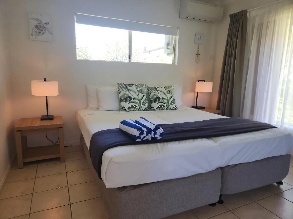 Central Plaza Port Douglas 4*,