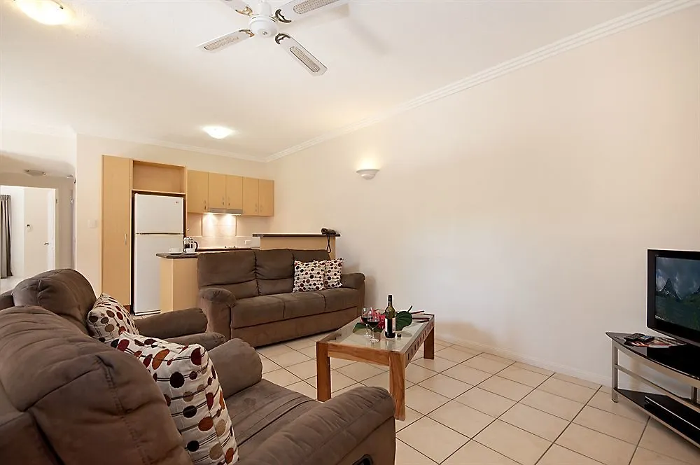 **** Resort Central Plaza Port Douglas Australia