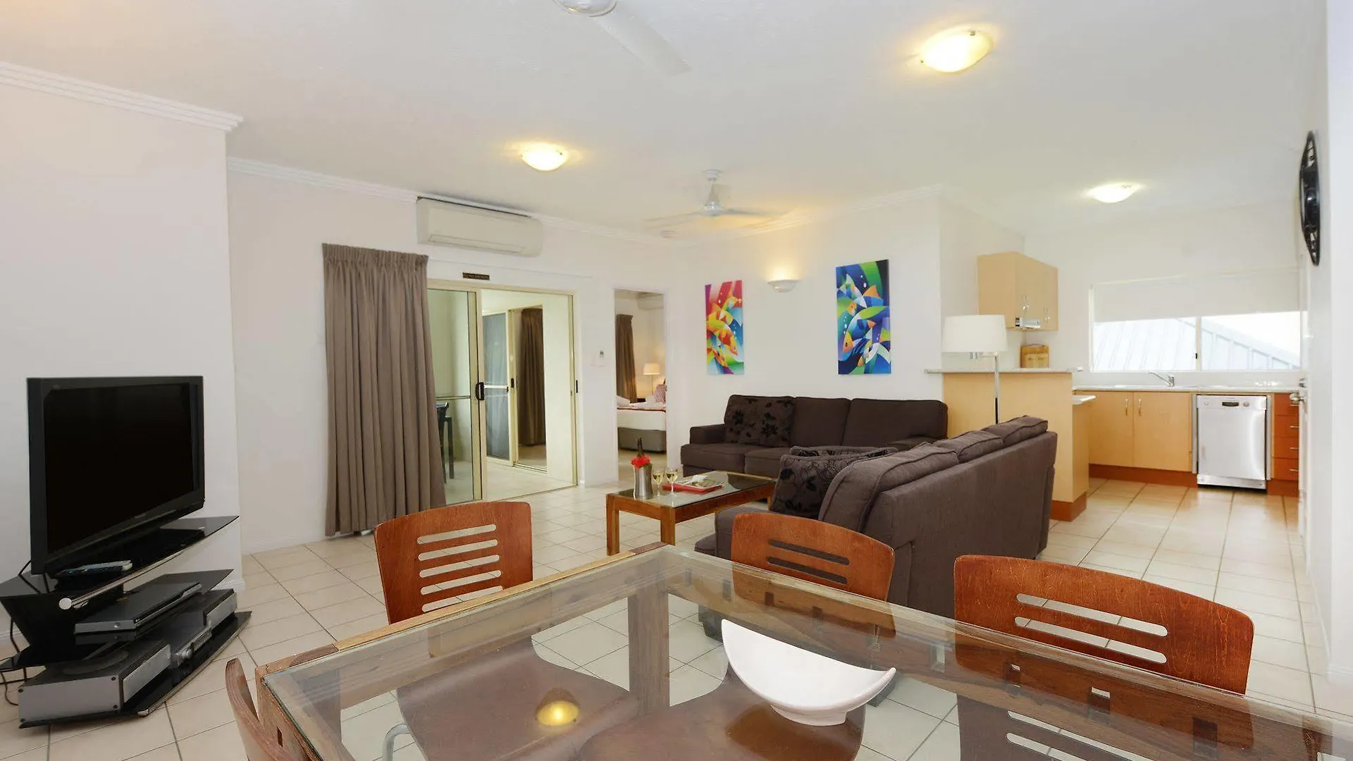 Central Plaza Port Douglas 4*,