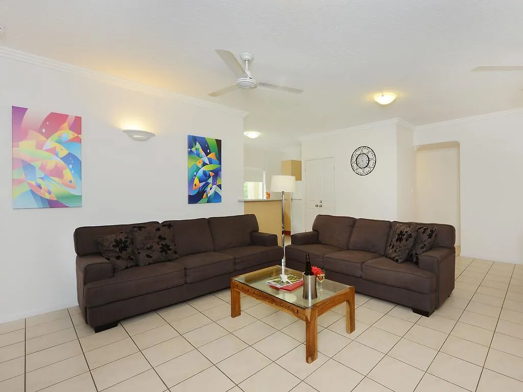 **** Resort Central Plaza Port Douglas Australia
